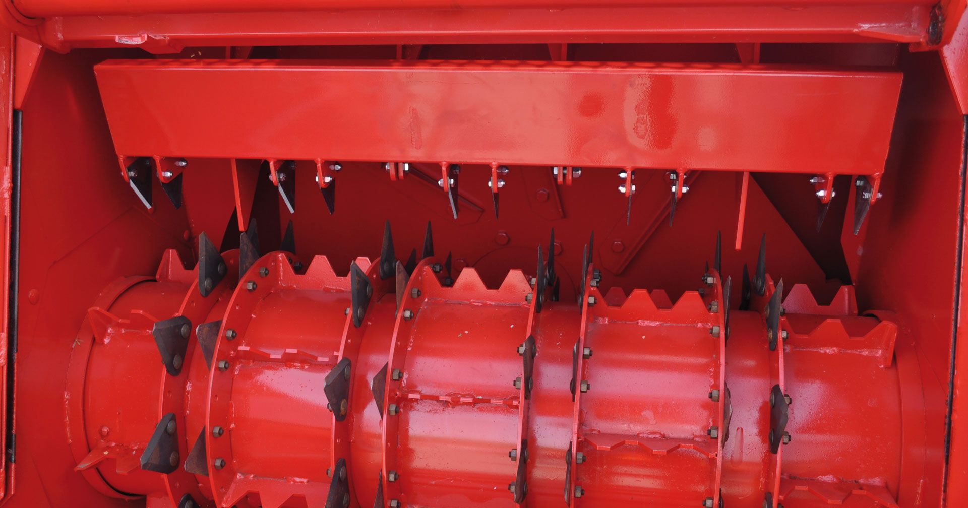 Dosatoreflusso con 10 coltelli sopra il rotore (Optional).